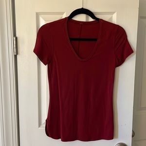 Lululemon T-Shirt